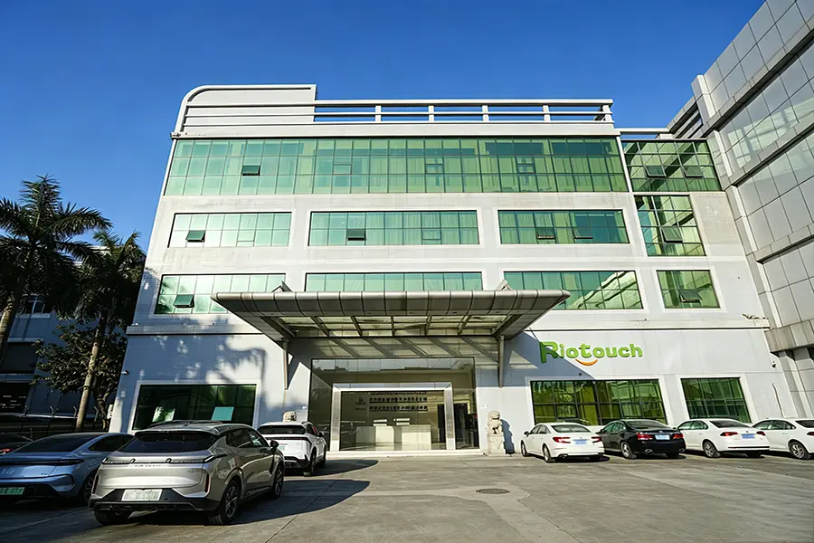 Riotouch LED 顯示器工廠研發工程實驗室開發中心